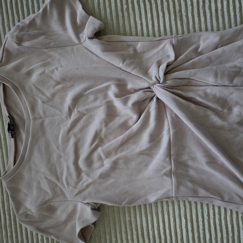 Express Blush Twist Front Tee
